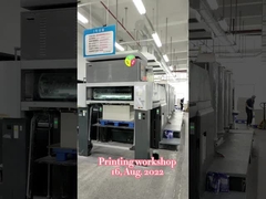 Le processus d'atelier des impressions d'emballages personnalisés prélevées à l'usine