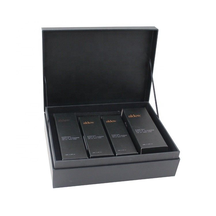 Boîtes cadeaux cosmétiques à couvercle magnétique noir Pour les ensembles de produits de soin de la peau de luxe Emballage