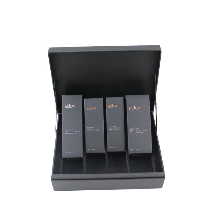 Boîtes cadeaux cosmétiques à couvercle magnétique noir Pour les ensembles de produits de soin de la peau de luxe Emballage
