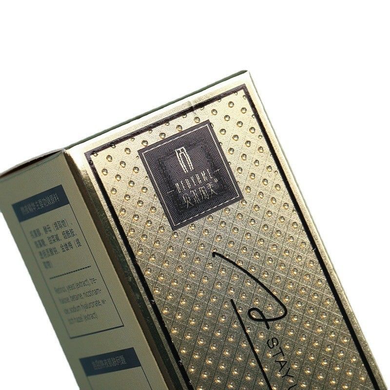 La boîte en carton d'or de luxe pour les soins de la peau