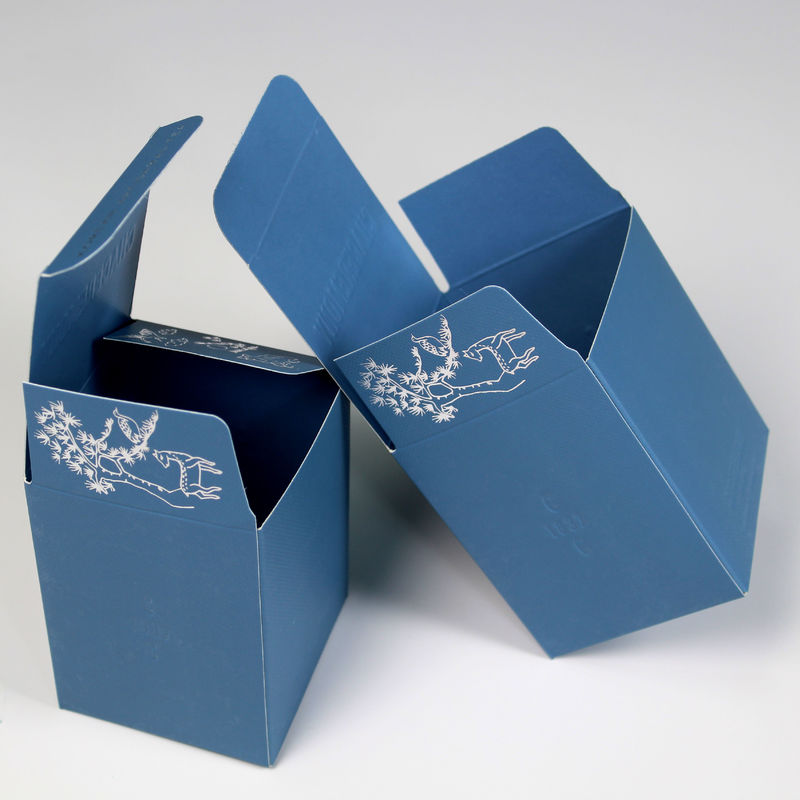Boîte de produits de beauté bleu unique Pour les emballages de soins de la peau de luxe près de moi