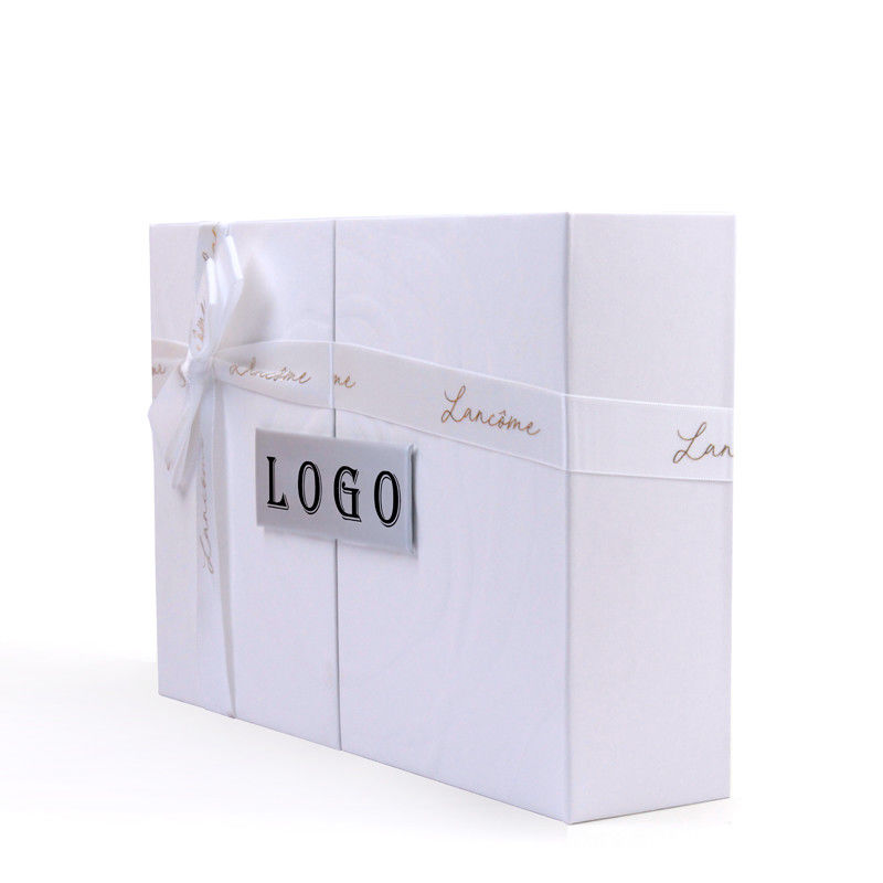 Boîte d'emballage cadeau magnétique bleue faite pour des produits avec mousse et design personnalisé