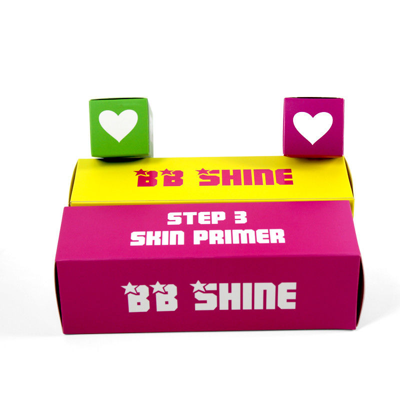Boîte cadeau cosmétique imprimée en couleur Emballage Bouteilles de lotion de différentes tailles Pour les produits de soins de la peau