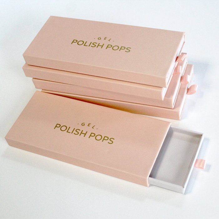 Luxury Press on Nails Packaging Box with Glossy Lamination UV Coating and Varnishing for Beauty Manicure False Nails