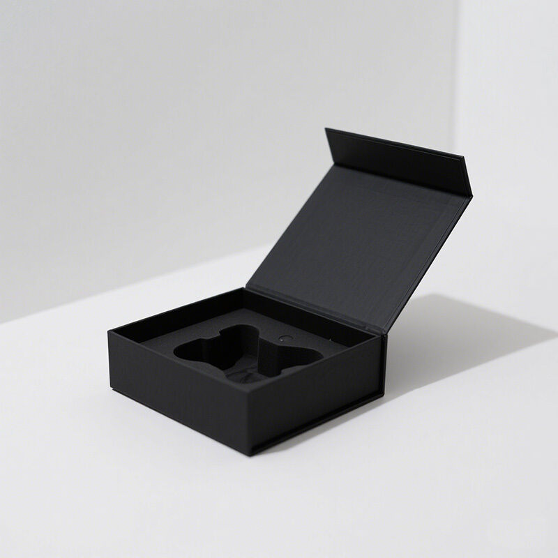 En gros Logo personnalisé EVA Insert en mousse en carton rigide Boîte d'emballage cadeau magnétique avec matériaux recyclés