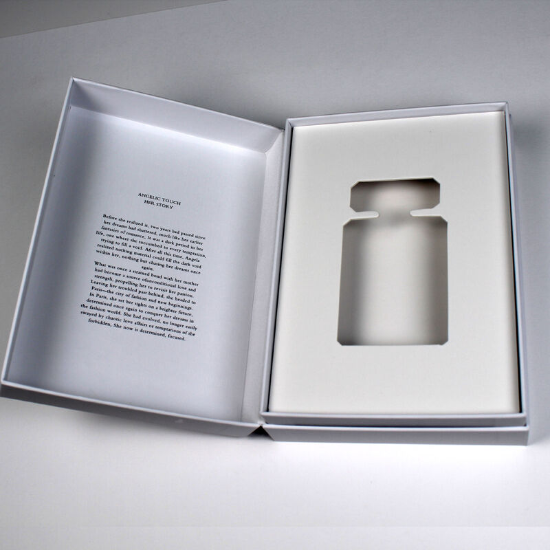 En gros Logo personnalisé EVA Insert en mousse en carton rigide Boîte d'emballage cadeau magnétique avec matériaux recyclés