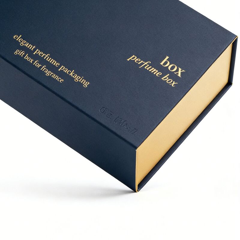 Boîte d'emballage de parfums personnalisée avec fermeture magnétique et estampage en feuille d'or pour les ensembles de cadeaux de luxe