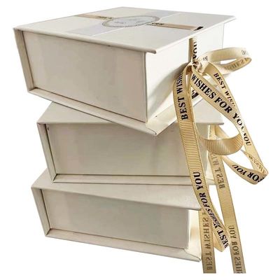 Boîte d'emballage magnétique noire blanche avec ruban attaché